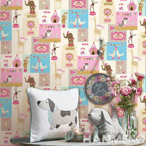 HANMERO Strippable Kids Room Decorating Wallpaper 0.53 * 10 M / Roll Animals Design Carton Wallcovering from Professional Supplier